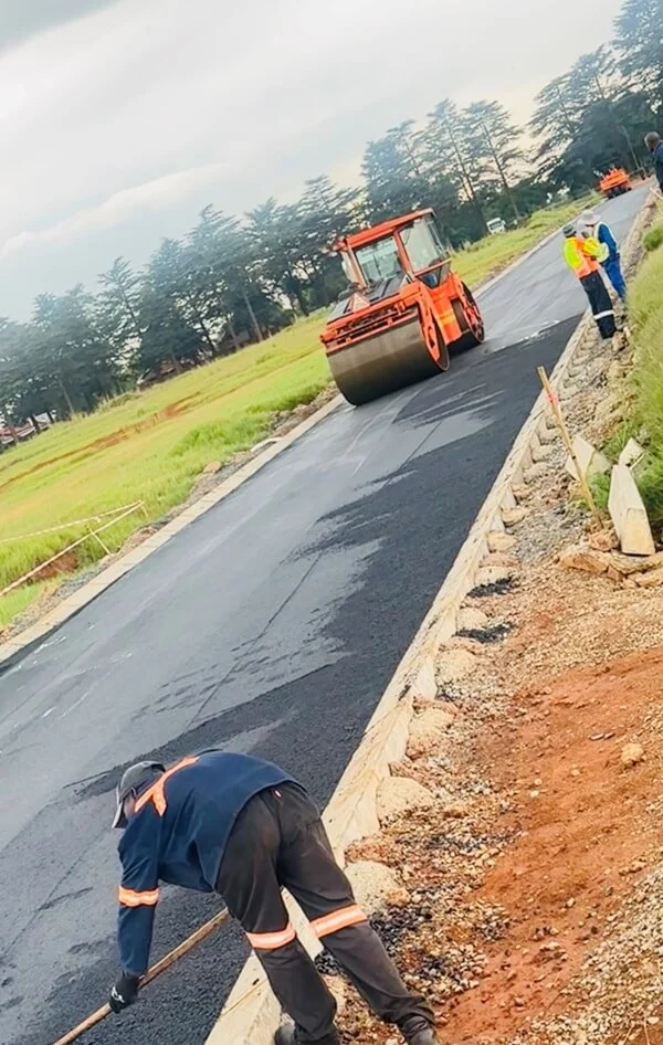 Asphalt paving2